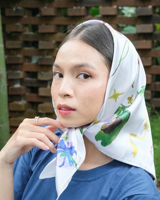 Spring Chantilly Scarf